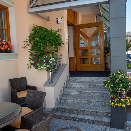 Pensionat Eggerstueberl 3*