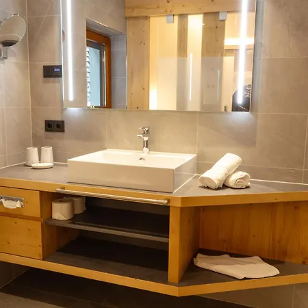 Eggerstueberl 3* Ischgl